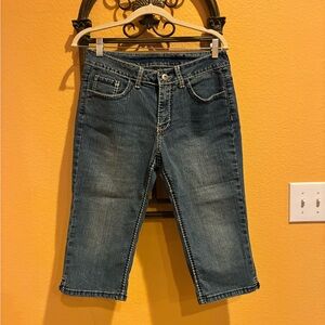 VSH Denim Blue Capris Jeans